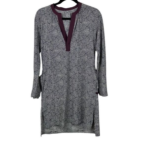 Lululemon EUC Rare Effortless Dress size 4 - Picture 1 of 6